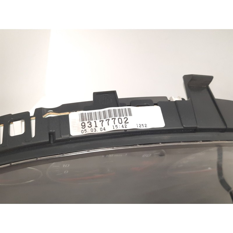 Recambio de cuadro instrumentos para opel signum 2.2 16v cat (z 22 yh / lch) referencia OEM IAM 93177702 A2C53046402 