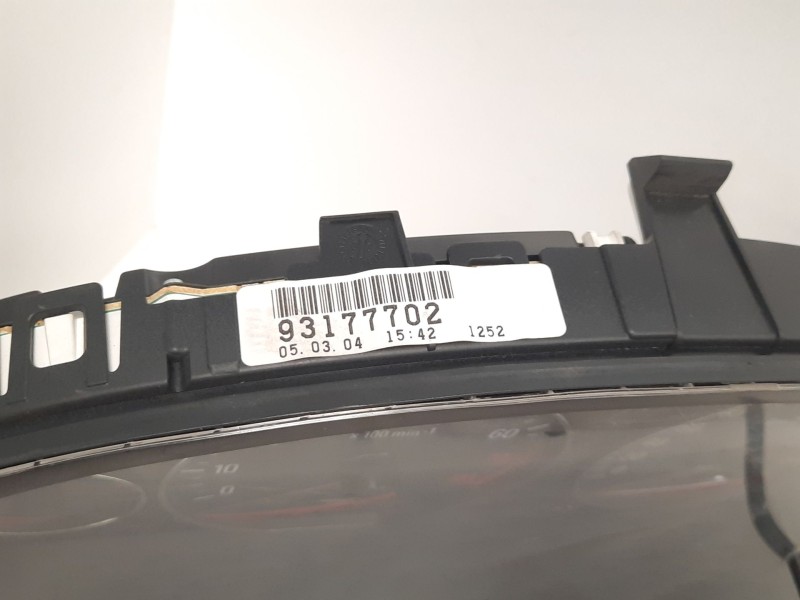 Recambio de cuadro instrumentos para opel signum 2.2 16v cat (z 22 yh / lch) referencia OEM IAM 93177702 A2C53046402 