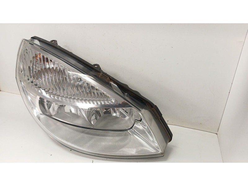 Recambio de faro derecho para renault grand scénic ii (jm0/1_) 1.5 dci (jm1e) referencia OEM IAM 15810400RE  
