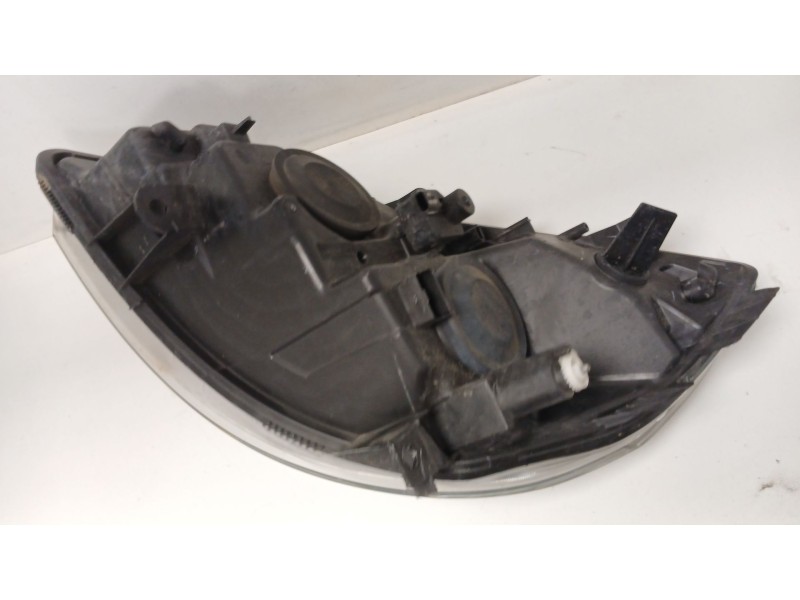 Recambio de faro derecho para renault grand scénic ii (jm0/1_) 1.5 dci (jm1e) referencia OEM IAM 15810400RE  