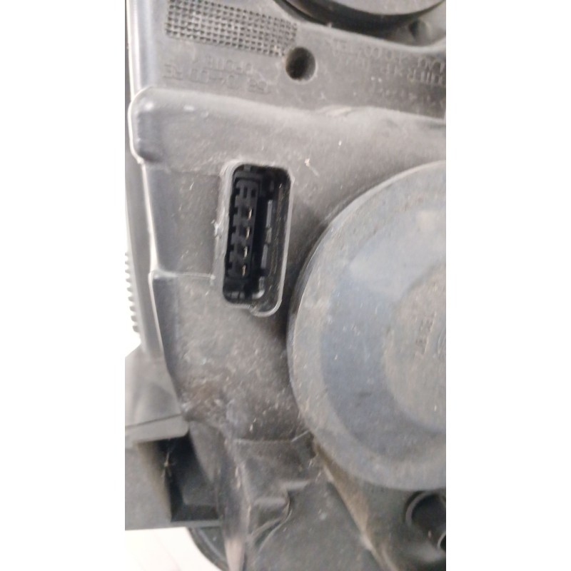 Recambio de faro derecho para renault grand scénic ii (jm0/1_) 1.5 dci (jm1e) referencia OEM IAM 15810400RE  