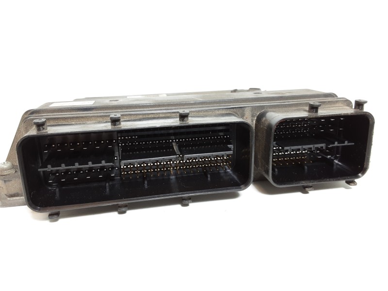 Recambio de centralita motor uce para lexus is200 (ds2/is2) 220d referencia OEM IAM 8966153700 1758007702 