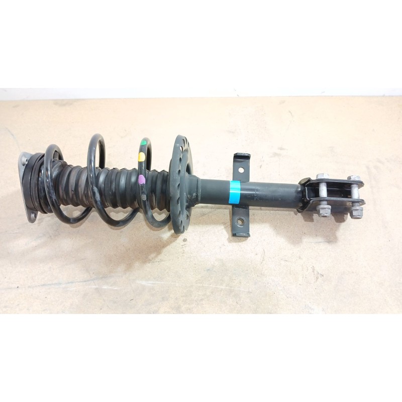Recambio de amortiguador delantero izquierdo para renault captur i (j5_, h5_) 0.9 tce 90 referencia OEM IAM 543021687R  