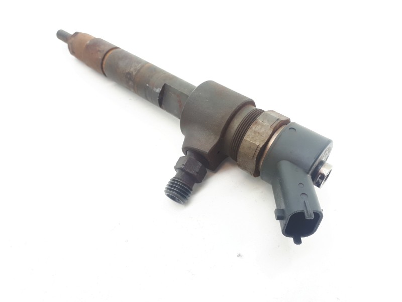 Recambio de inyector para opel zafira b cosmo referencia OEM IAM 0445110165  