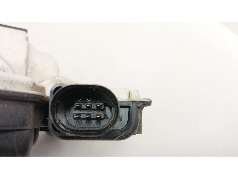 Recambio de cerradura puerta delantera derecha para seat ibiza iv (6j5, 6p1) 1.6 tdi referencia OEM IAM 5N1837016F  