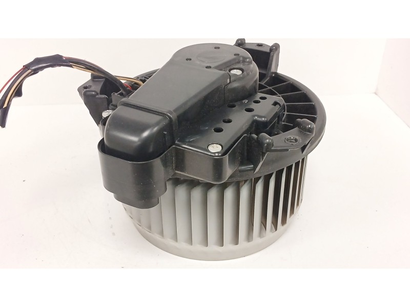 Recambio de motor calefaccion para toyota yaris (_p13_) 1.3 (nsp130_) referencia OEM IAM   