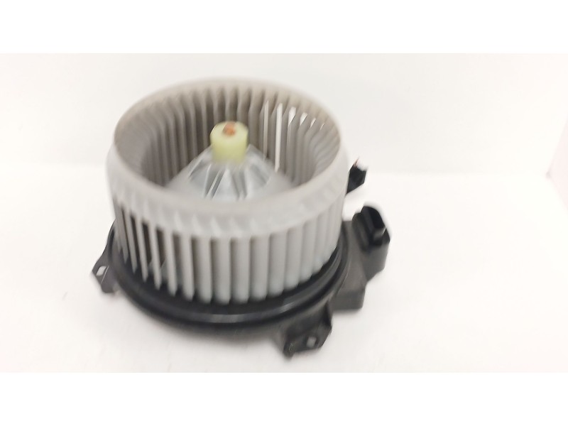 Recambio de motor calefaccion para toyota yaris (_p13_) 1.3 (nsp130_) referencia OEM IAM   