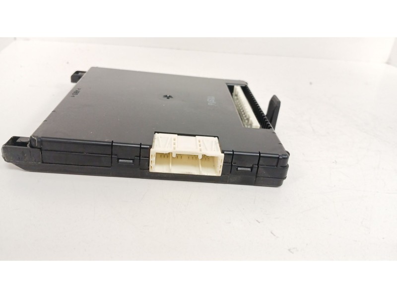 Recambio de modulo electronico para toyota yaris (_p13_) 1.3 (nsp130_) referencia OEM IAM 892210D470  