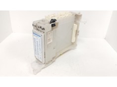 Recambio de caja reles / fusibles para toyota yaris (_p13_) 1.3 (nsp130_) referencia OEM IAM 8273052K40   2