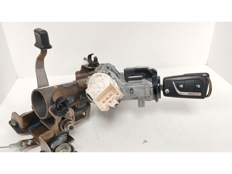 Recambio de conmutador de arranque para toyota yaris (_p13_) 1.3 (nsp130_) referencia OEM IAM 8978202010 R5N61711 6253440000