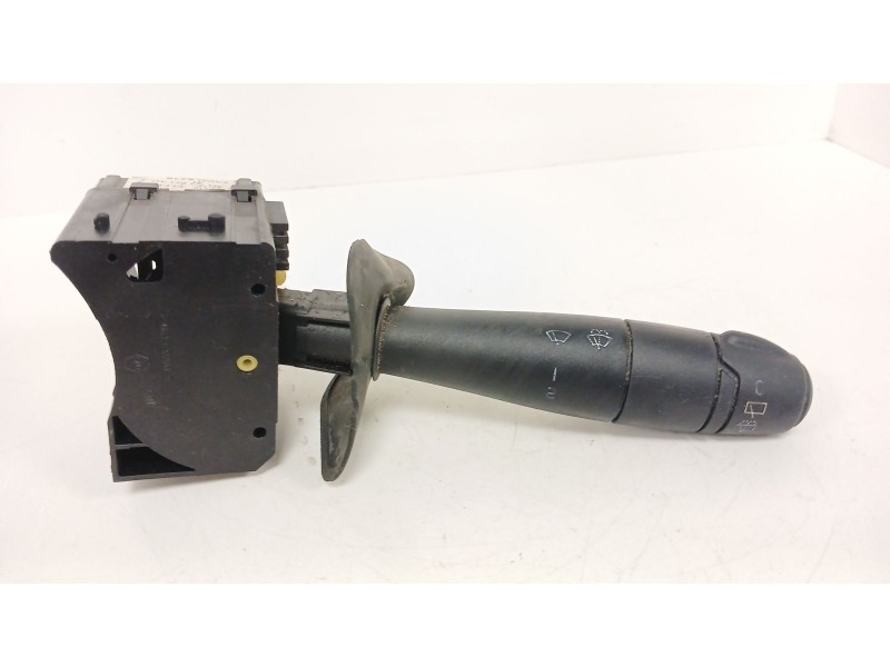 Recambio de mando limpia para renault kangoo (f/kc0) referencia OEM IAM 8200336229 34767  Recambio de mando limpia para renault kangoo (f/kc0) referencia OEM IAM 8200336229 34767