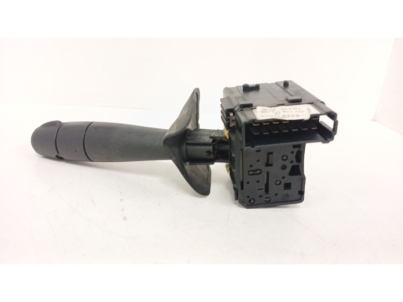 Recambio de mando limpia para renault kangoo (f/kc0) referencia OEM IAM 8200336229 34767  Recambio de mando limpia para renault kangoo (f/kc0) referencia OEM IAM 8200336229 34767