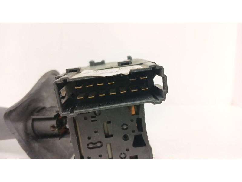 Recambio de mando limpia para renault kangoo (f/kc0) referencia OEM IAM 8200336229 34767  Recambio de mando limpia para renault kangoo (f/kc0) referencia OEM IAM 8200336229 34767