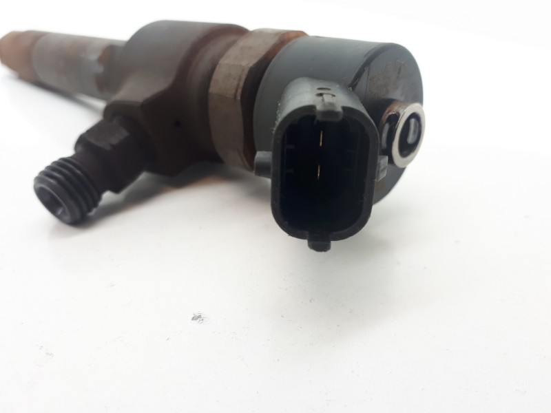 Recambio de inyector para opel zafira b cosmo referencia OEM IAM 0445110165  
