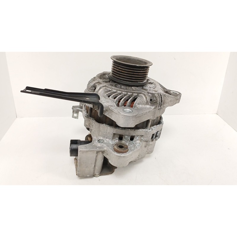 Recambio de alternador para honda civic viii hatchback (fn, fk) 1.8 (fn1, fk2) referencia OEM IAM A2TC1391ZE  AHGA67