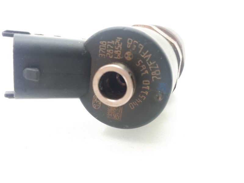 Recambio de inyector para opel zafira b cosmo referencia OEM IAM 0445110165  