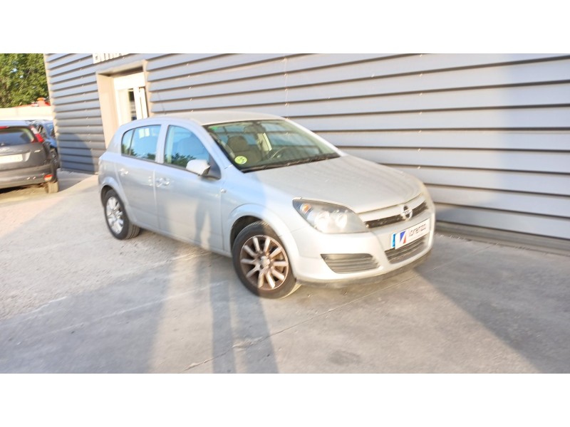 opel astra h (a04) del año 2005