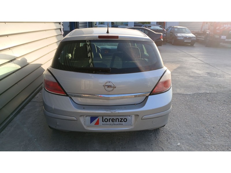 opel astra h (a04) del año 2005