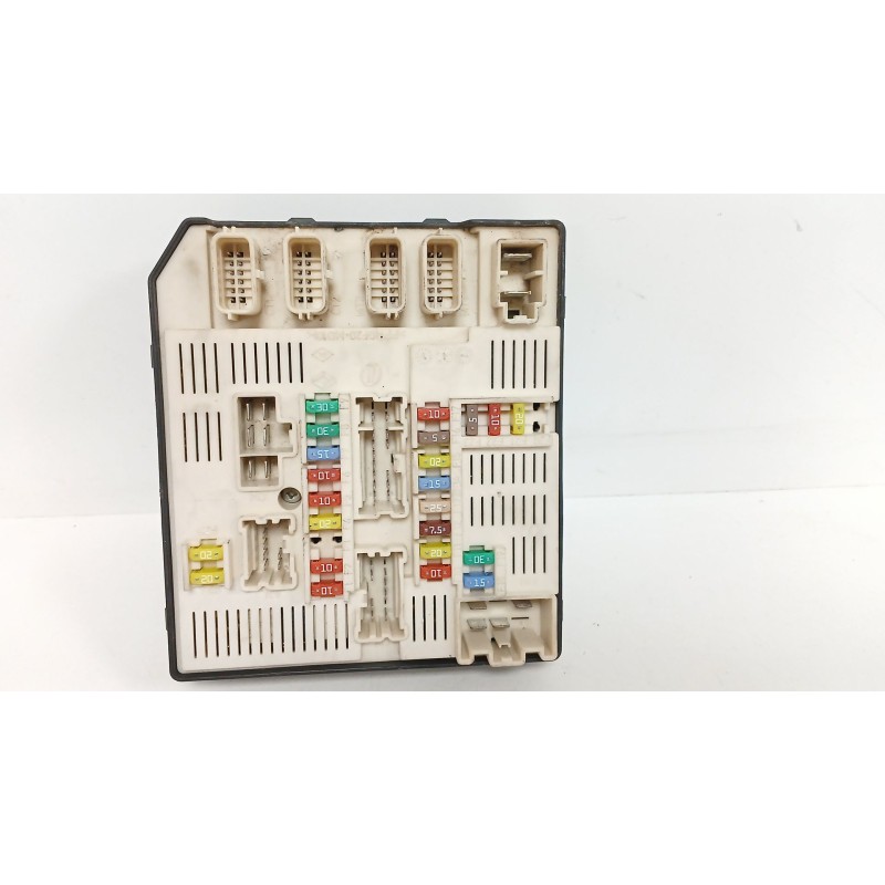 Recambio de caja reles / fusibles para renault megane iii grandtour (kz0/1) 1.9 dci (kz0j, kz0n, kz1s) referencia OEM IAM   