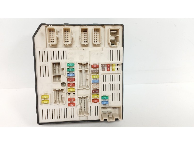 Recambio de caja reles / fusibles para renault megane iii grandtour (kz0/1) 1.9 dci (kz0j, kz0n, kz1s) referencia OEM IAM   