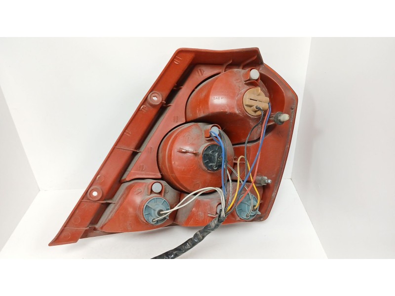 Recambio de piloto trasero izquierdo para chevrolet aveo / kalos hatchback (t200) 1.2 referencia OEM IAM   