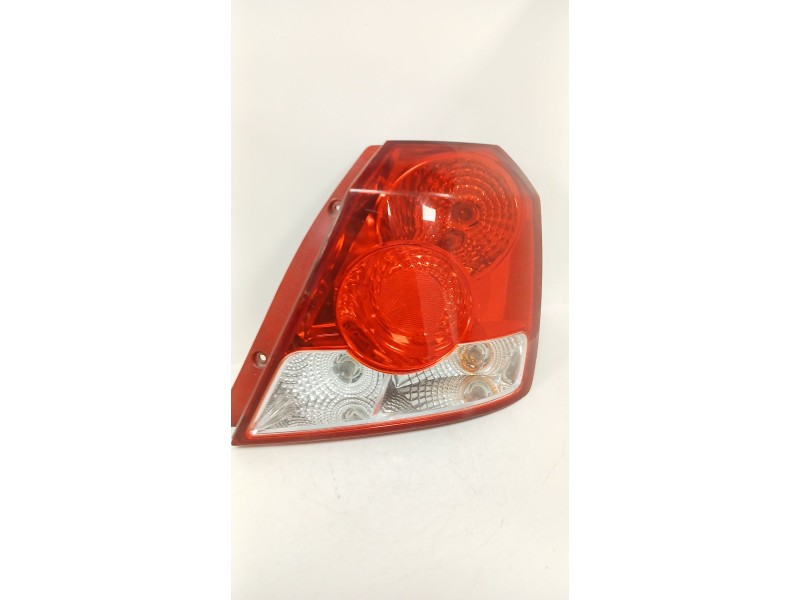 Recambio de piloto trasero derecho para chevrolet aveo / kalos hatchback (t200) 1.2 referencia OEM IAM   