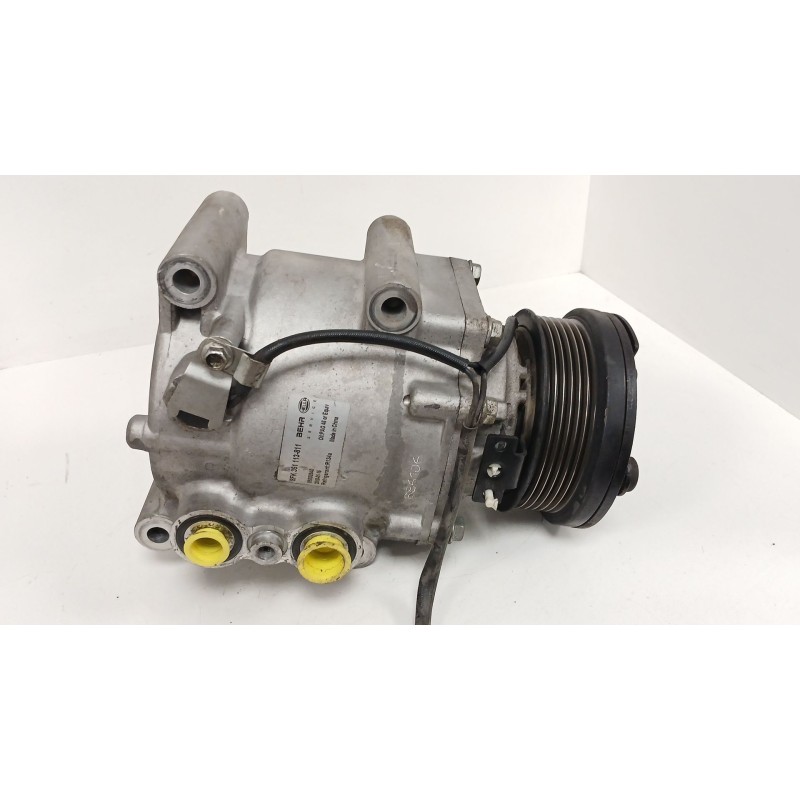 Recambio de compresor aire acondicionado para ford focus i (daw, dbw) 2.0 16v referencia OEM IAM 8FK351113811  