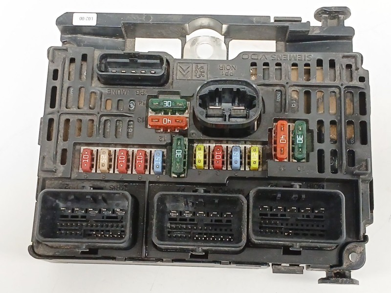 Recambio de caja reles / fusibles para peugeot 407 (6d_) 2.0 (6drfnb, 6drfne) referencia OEM IAM BSML02  