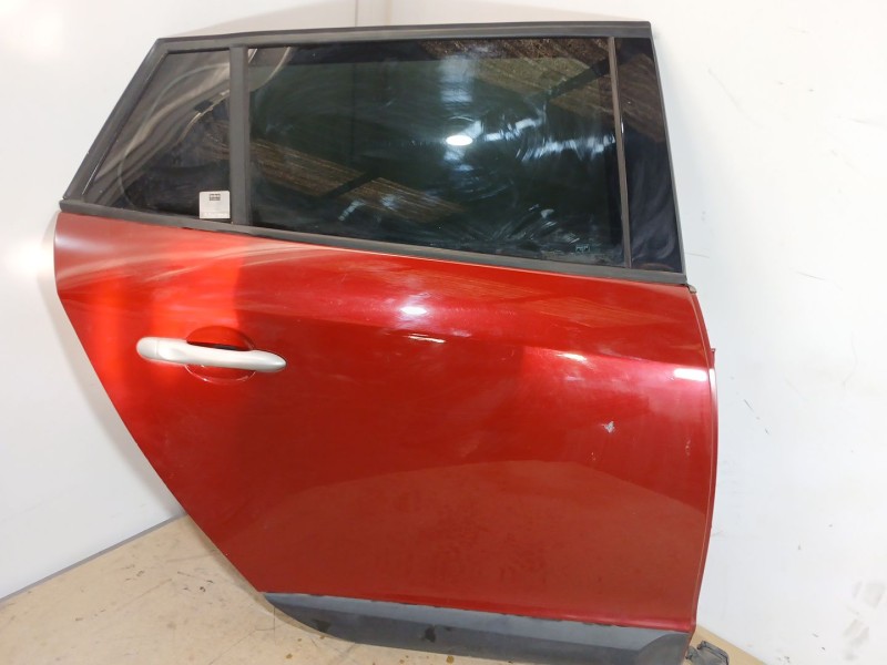 Recambio de puerta trasera derecha para renault megane iii grandtour (kz0/1) 1.9 dci (kz0j, kz0n, kz1s) referencia OEM IAM   