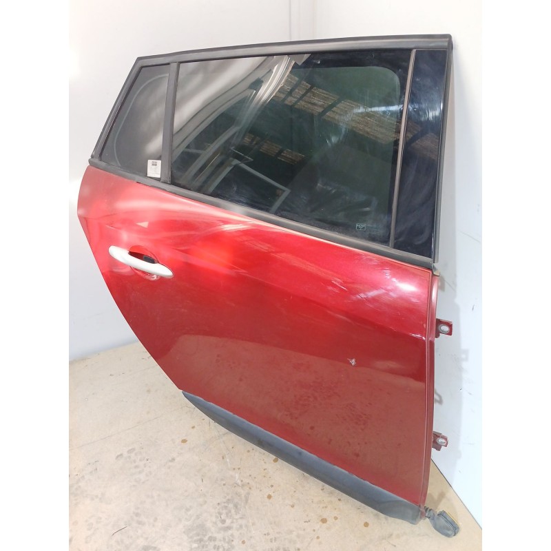 Recambio de puerta trasera derecha para renault megane iii grandtour (kz0/1) 1.9 dci (kz0j, kz0n, kz1s) referencia OEM IAM   