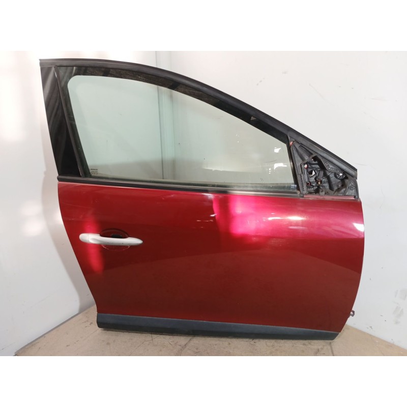 Recambio de puerta delantera derecha para renault megane iii grandtour (kz0/1) 1.9 dci (kz0j, kz0n, kz1s) referencia OEM IAM   