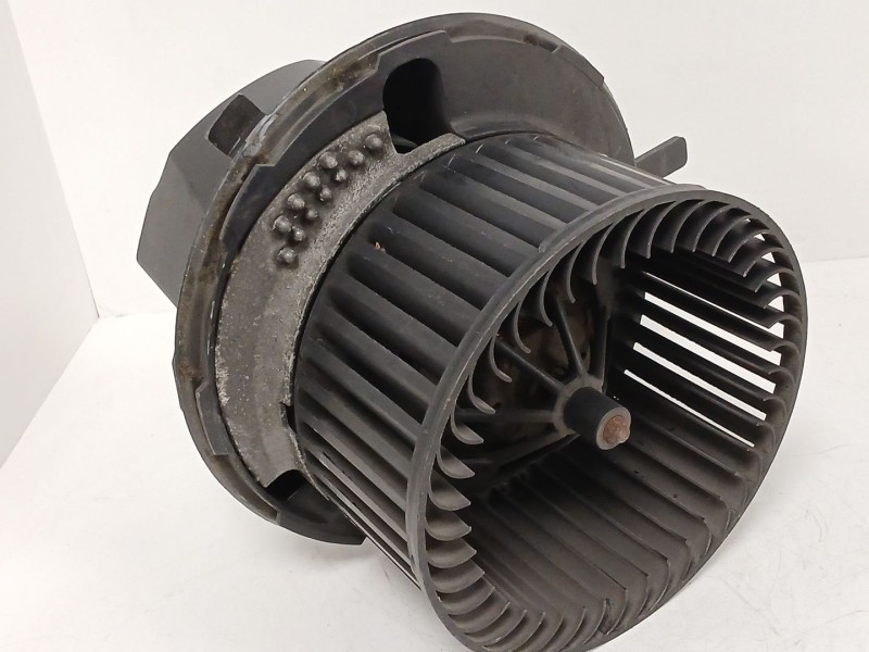 Recambio de motor calefaccion para audi a3 (8p1) 2.0 tdi 16v referencia OEM IAM 1K1820015C  