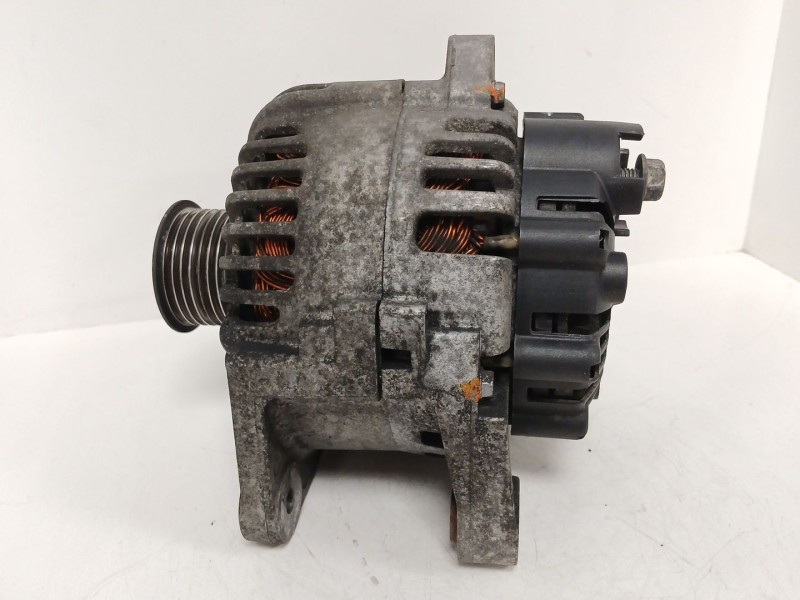 Recambio de alternador para renault scénic ii (jm0/1_) 1.9 dci (jm0g, jm12, jm1g, jm2c) referencia OEM IAM   