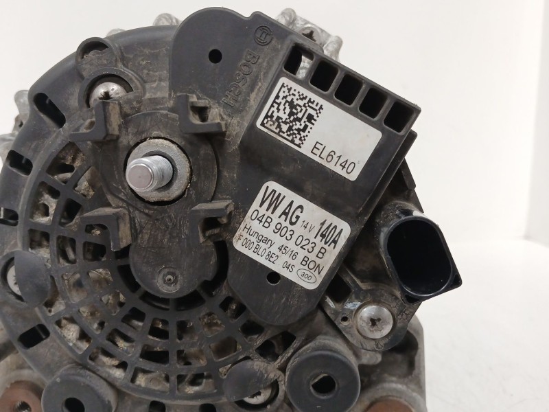 Recambio de alternador para seat ibiza iv (6j5, 6p1) 1.4 tdi referencia OEM IAM 04B903023B  
