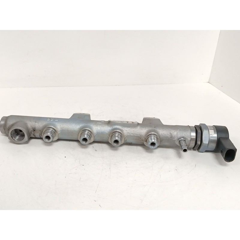 Recambio de rampa inyectora para seat ibiza iv (6j5, 6p1) 1.4 tdi referencia OEM IAM 04B130093  057130764AB