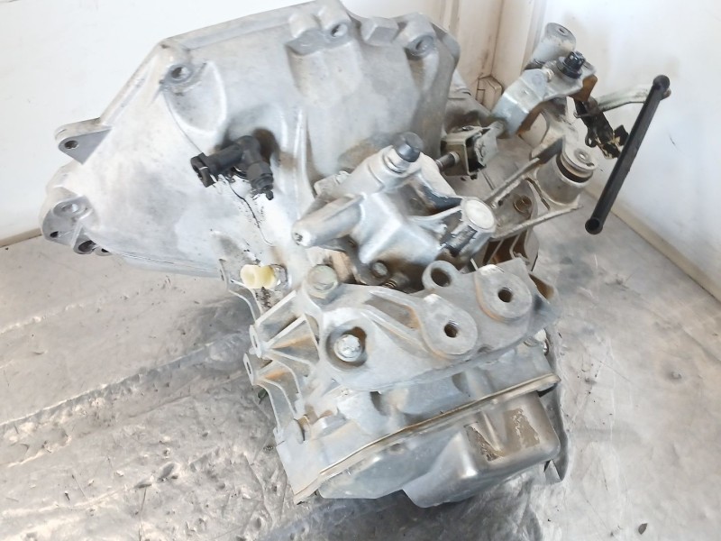 Recambio de caja cambios para opel corsa c (x01) 1.2 (f08, f68) referencia OEM IAM   