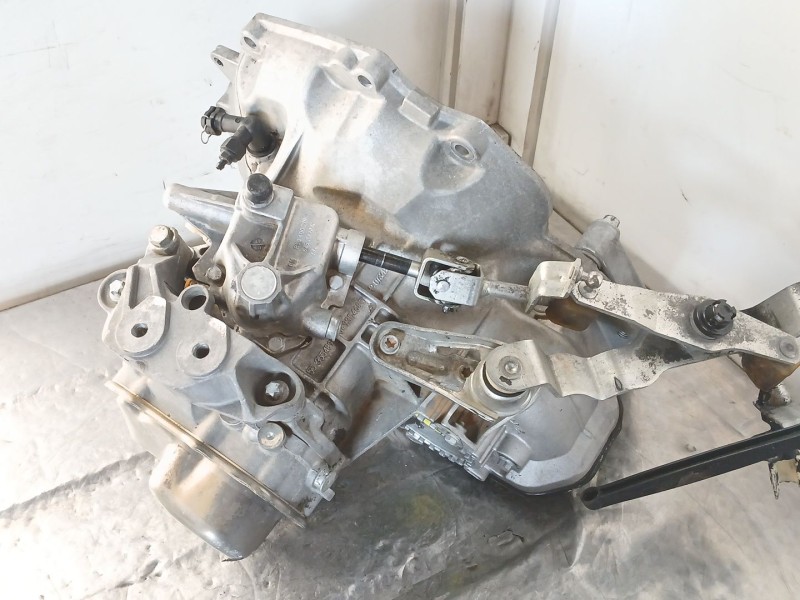 Recambio de caja cambios para opel corsa c (x01) 1.2 (f08, f68) referencia OEM IAM   