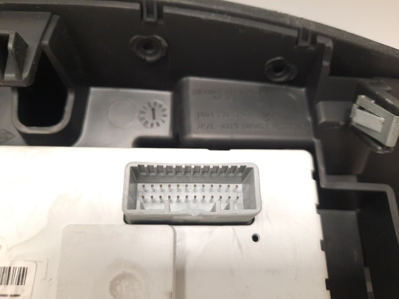 Recambio de pantalla multifuncion para renault megane iii berlina 5 p dynamique referencia OEM IAM 280346458R  