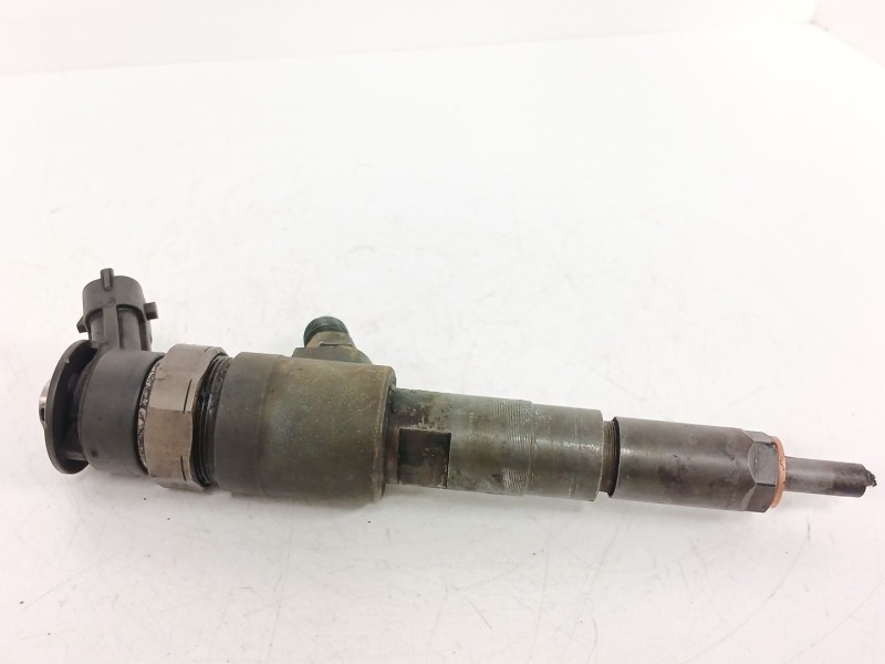 Recambio de inyector para peugeot 206 hatchback (2a/c) 1.4 hdi referencia OEM IAM 0445110252  