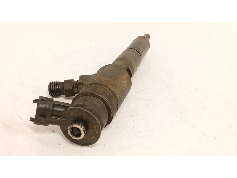 Recambio de inyector para peugeot 206 hatchback (2a/c) 1.4 hdi referencia OEM IAM 0445110252  