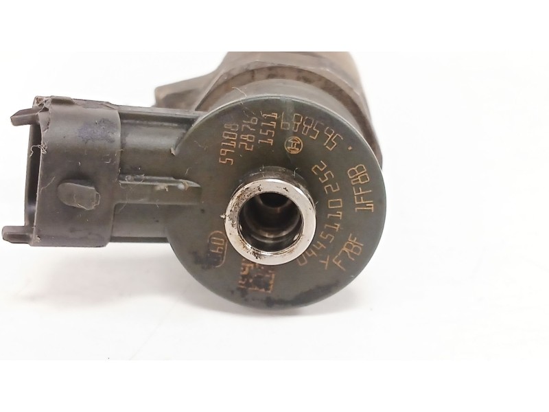 Recambio de inyector para peugeot 206 hatchback (2a/c) 1.4 hdi referencia OEM IAM 0445110252  