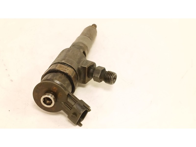 Recambio de inyector para peugeot 206 hatchback (2a/c) 1.4 hdi referencia OEM IAM   