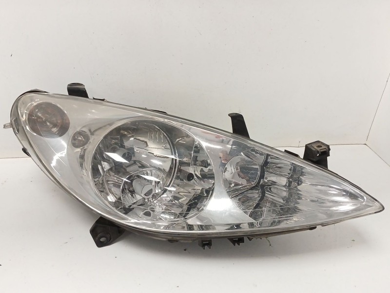 Recambio de faro derecho para peugeot 307 cc (3b) 2.0 16v referencia OEM IAM 9641615680  