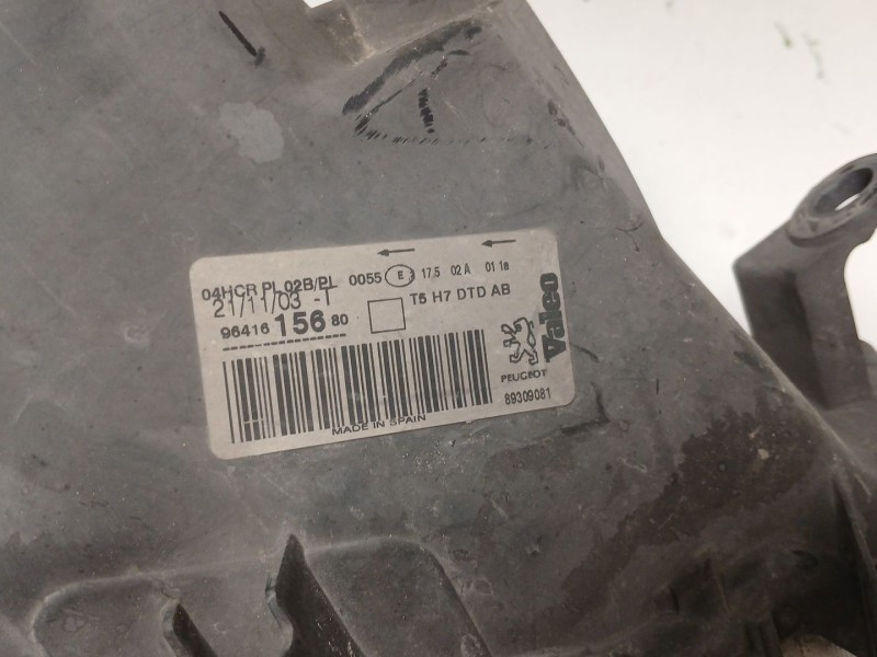 Recambio de faro derecho para peugeot 307 cc (3b) 2.0 16v referencia OEM IAM 9641615680  