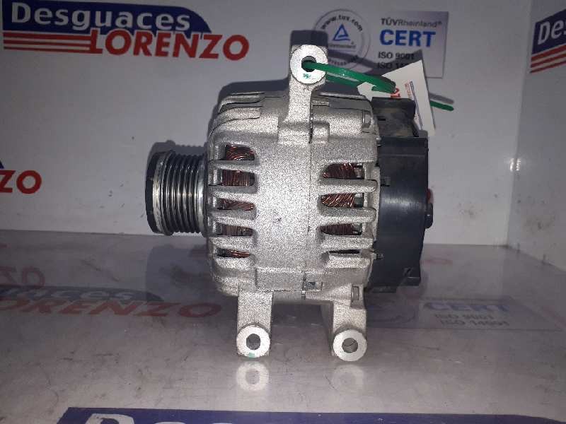 Recambio de alternador para opel corsa d color edition referencia OEM IAM 13505392 TG12C105 140A