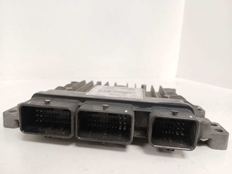 Recambio de centralita motor uce para renault megane iii hatchback (bz0/1_, b3_) 1.5 dci referencia OEM IAM 237100120R  23710062