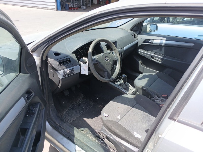 opel astra h (a04) del año 2005