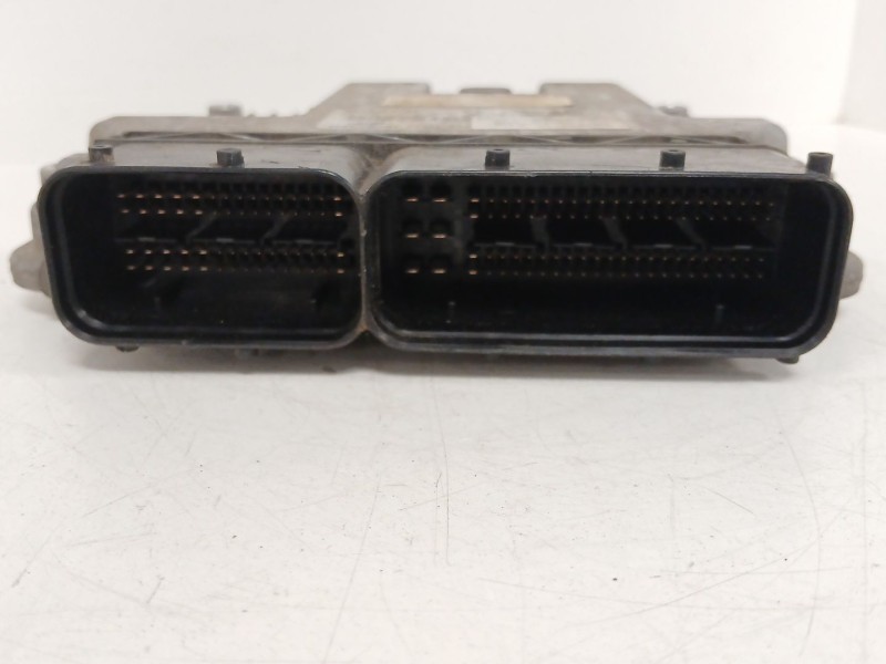 Recambio de centralita motor uce para hyundai ix35 (lm, el, elh) 2.0 crdi referencia OEM IAM 0281018850  13540047