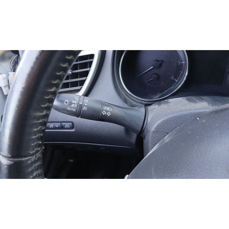 Recambio de mando luces para nissan x-trail iii (t32_, t32r, t32rr) 1.6 dci all mode 4x4-i (nt32) referencia OEM IAM   