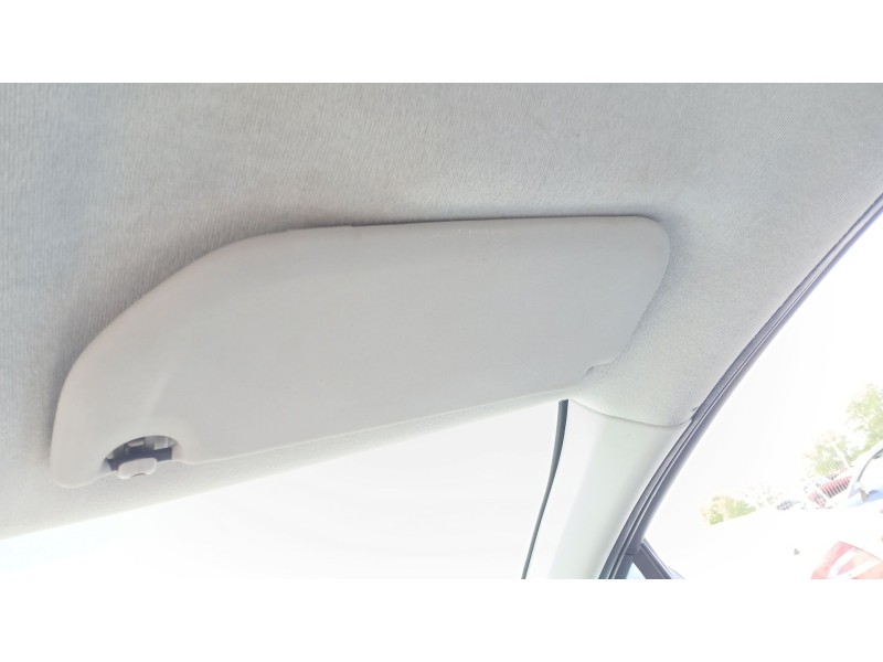 Recambio de parasol derecho para citroën c3 ii (sc_) 1.4 hdi 70 (sc8hzc, sc8hr0, sc8hp4) referencia OEM IAM    Recambio de parasol derecho para citroën c3 ii (sc_) 1.4 hdi 70 (sc8hzc, sc8hr0, sc8hp4) referencia OEM IAM